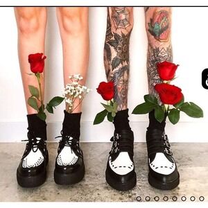 T.U.K. Black White TUKskin 3-Buckle Pointed Creeper Boots A9540 Mens 4 Womens 6